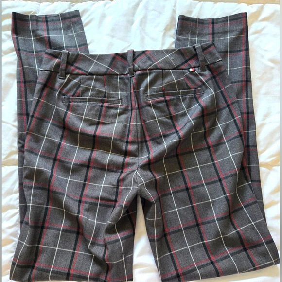 Tommy Hilfiger Sliming Plaid Skinny Pants Gray and Red Size 0 - Picture 4 of 15